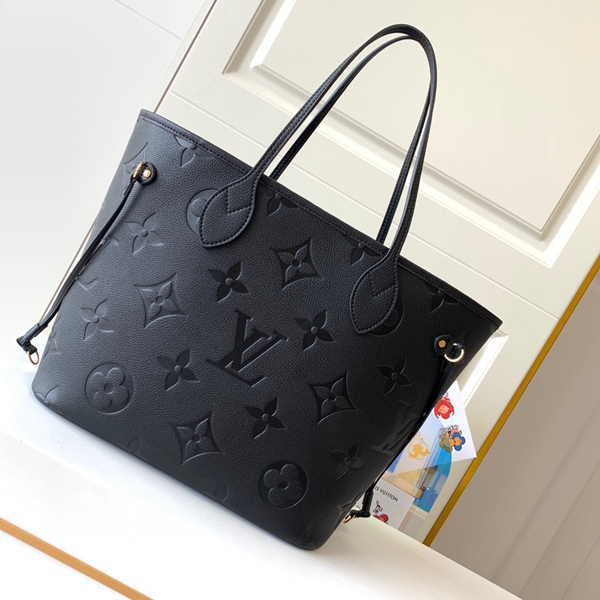 ルイヴィトンバッグ正面デザイン